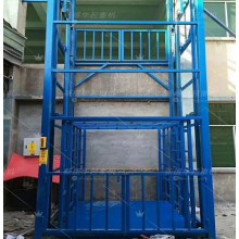 直銷鏈條導(dǎo)軌式液壓貨梯，液壓叉車，液壓起重貨梯安裝施工