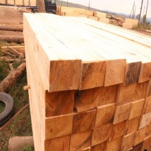 重慶建筑木方廠家 樟子松、白松口料木方條 多種規(guī)格可做